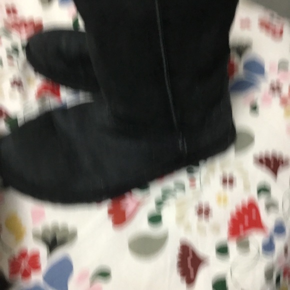 UGG Sherling boots Size 8 - Picture 5 of 6